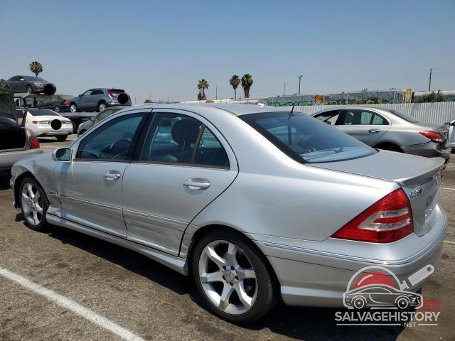 WDBRF52H87F935150 2007 MERCEDES-BENZ C-CLASS photo no. 2