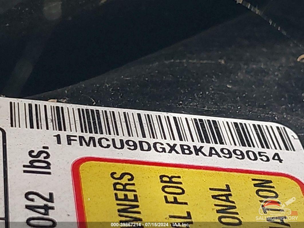 1FMCU9DGXBKA99054 2011 FORD ESCAPE photo no. 9