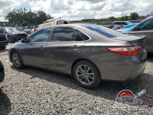 4T1BF1FK5FU023809 2015 TOYOTA CAMRY photo no. 2
