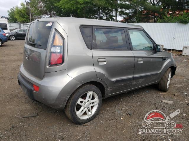 KNDJT2A2XA7064790 2010 KIA SOUL photo no. 3