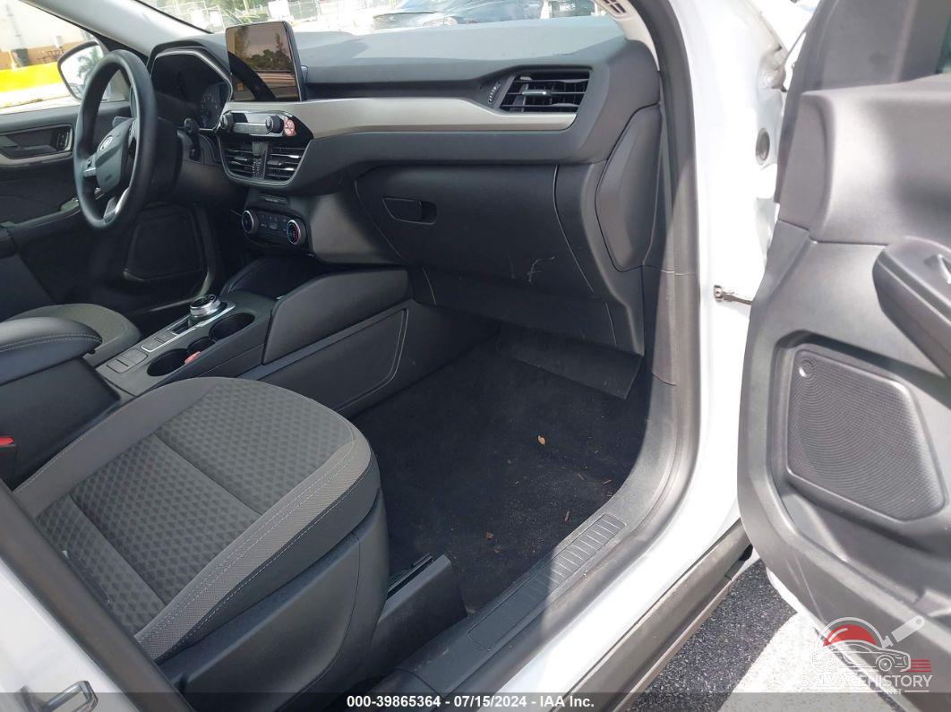 1FMCU0G65NUA48827 2022 FORD ESCAPE photo no. 5