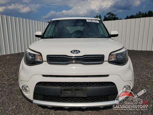 KNDJP3A55J7606480 2018 KIA SOUL photo no. 5
