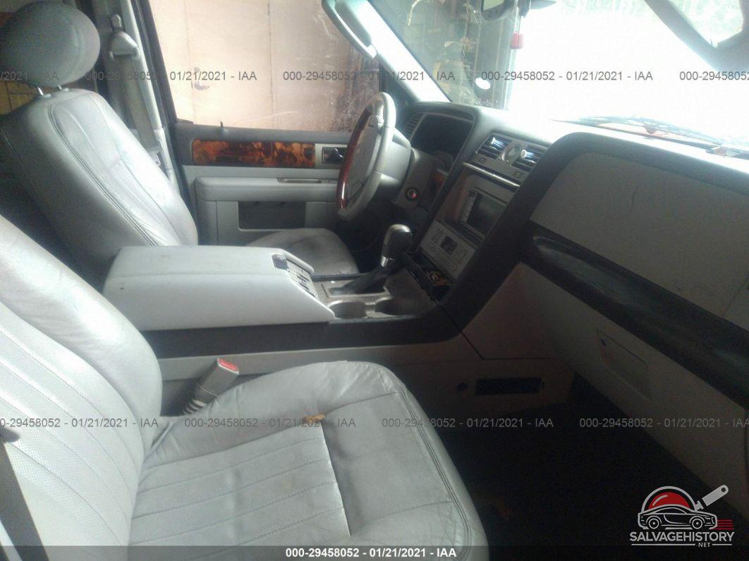 5LMFU28R84LJ22289 2004 LINCOLN NAVIGATOR photo no. 5