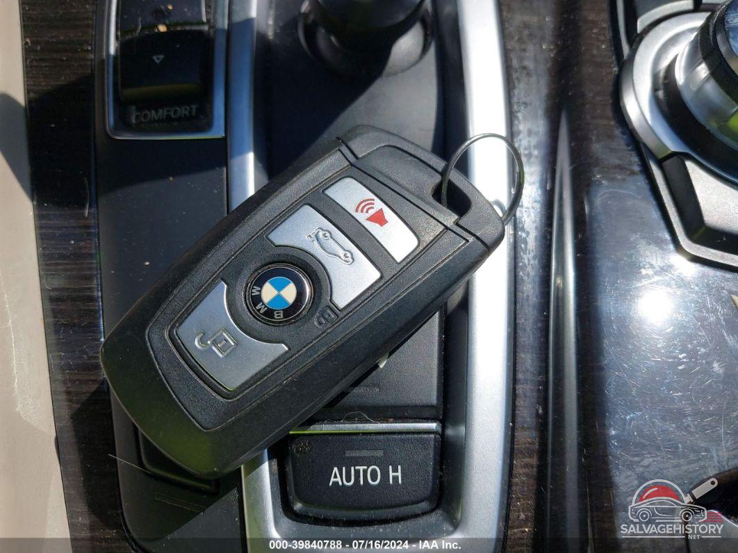 WBAXG5C52DD233338 2013 BMW 528I photo no. 11