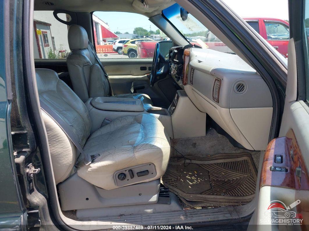 3GNFK16T41G144554 2001 CHEVROLET SUBURBAN 1500 photo no. 5