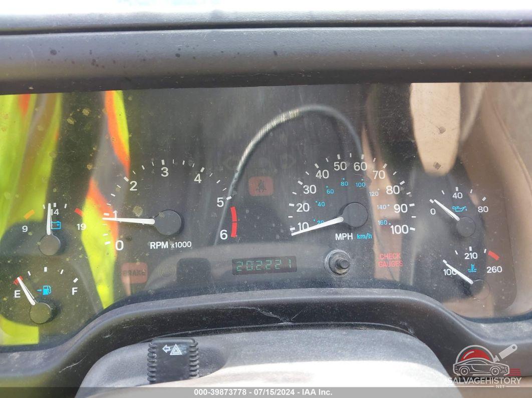1J4FA49S0YP791081 2000 JEEP WRANGLER / TJ photo no. 7