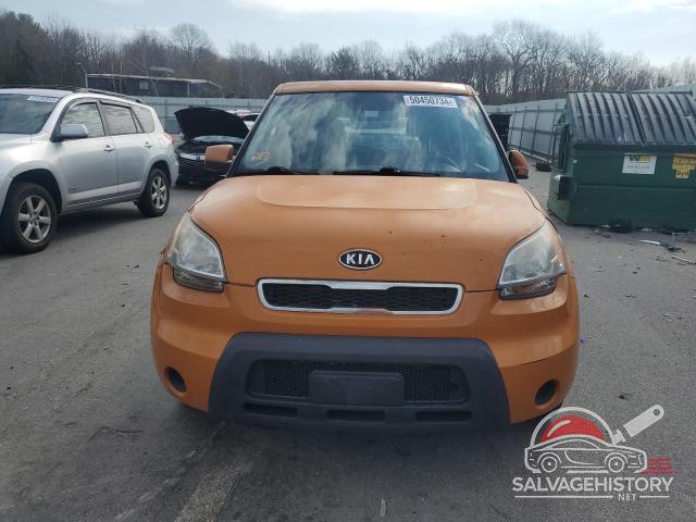 KNDJT2A2XB7316894 2011 KIA SOUL photo no. 5