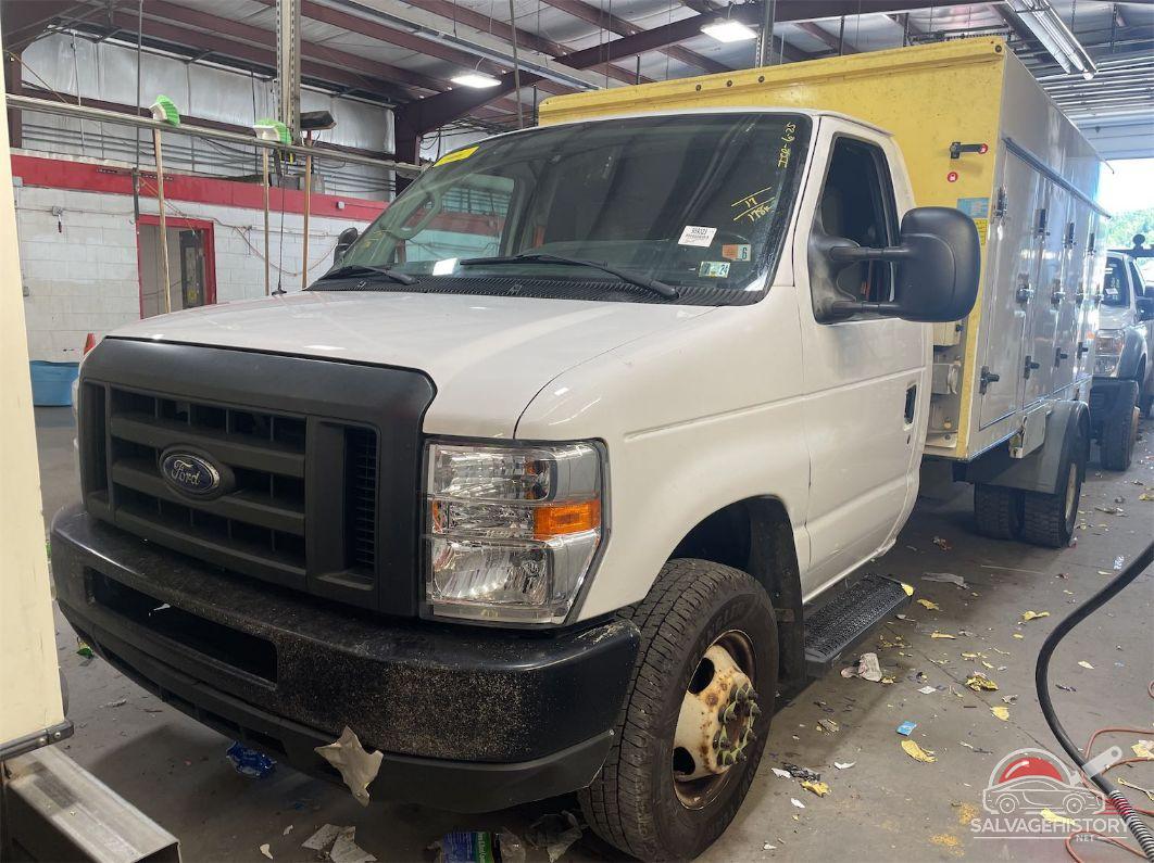 1FDXE4FS3HDC69044 2017 FORD ECONOLINE photo no. 10