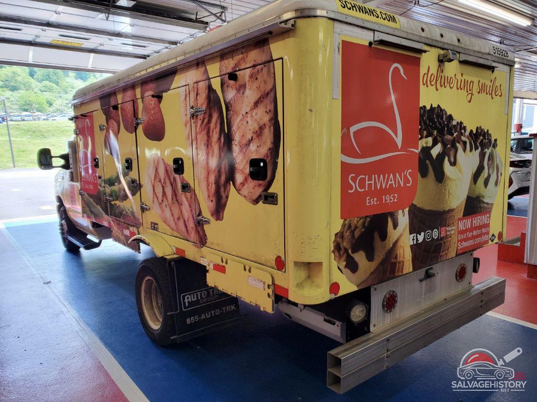 1FDXE4FS3HDC68637 2017 FORD ECONOLINE photo no. 8