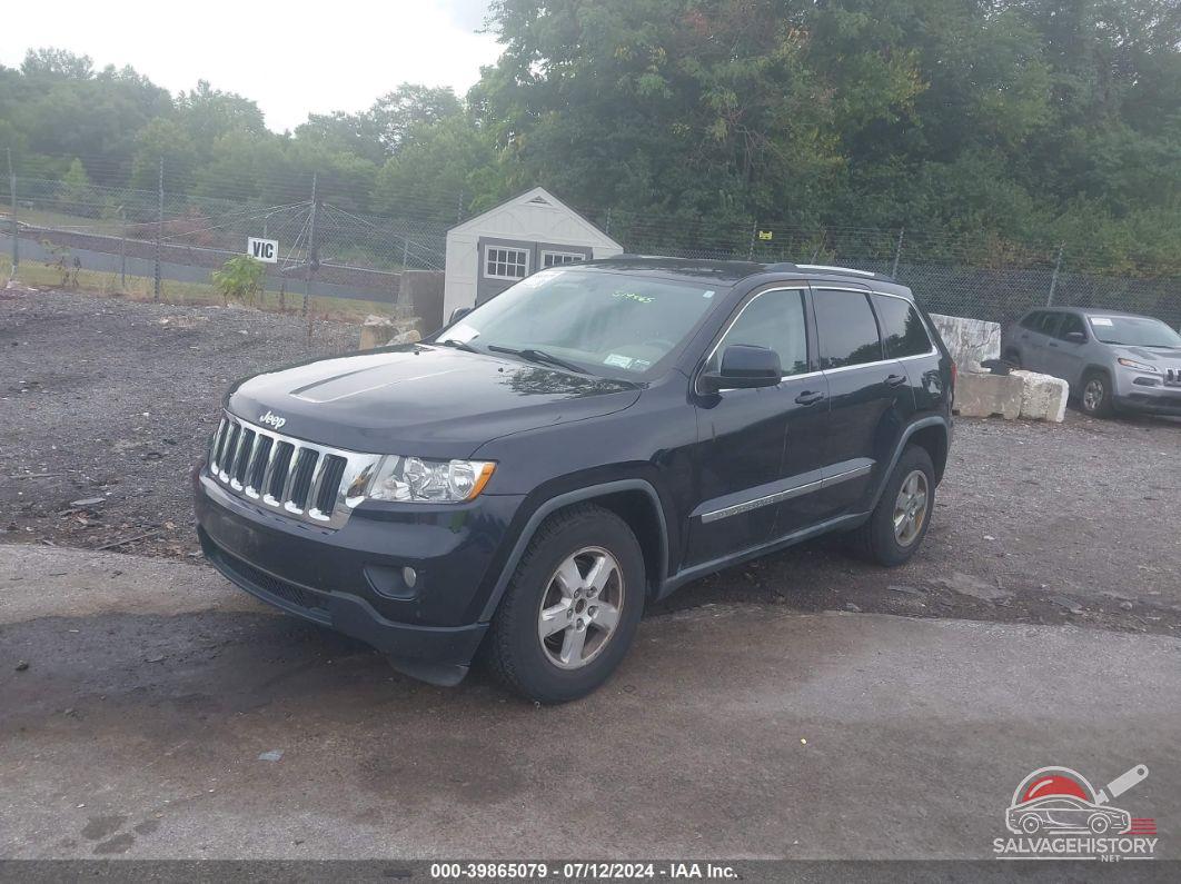 1J4RR4GG3BC519465 2011 JEEP GRAND CHEROKEE photo no. 2