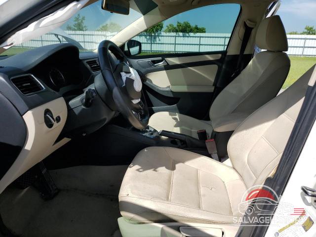 3VWDX7AJ6CM418848 2012 VOLKSWAGEN JETTA photo no. 7