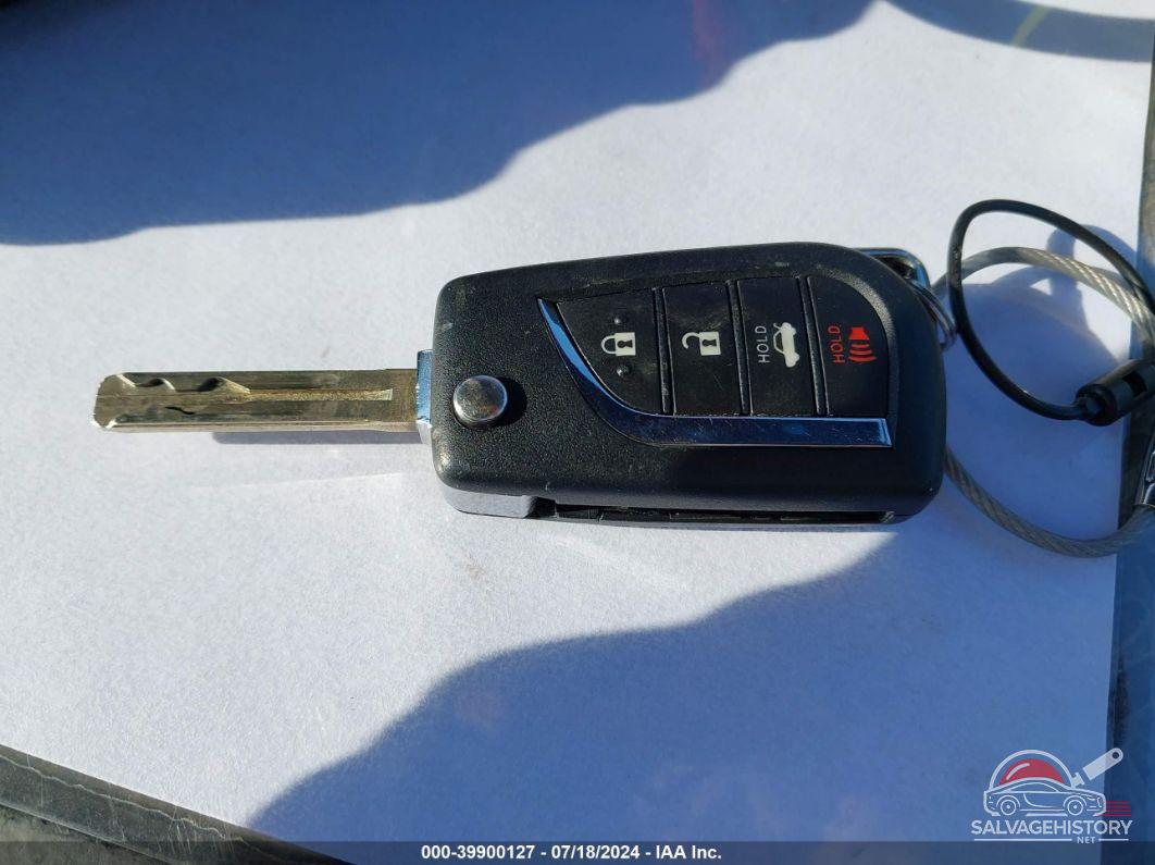 4T1G11AKXNU069825 2022 TOYOTA CAMRY photo no. 11