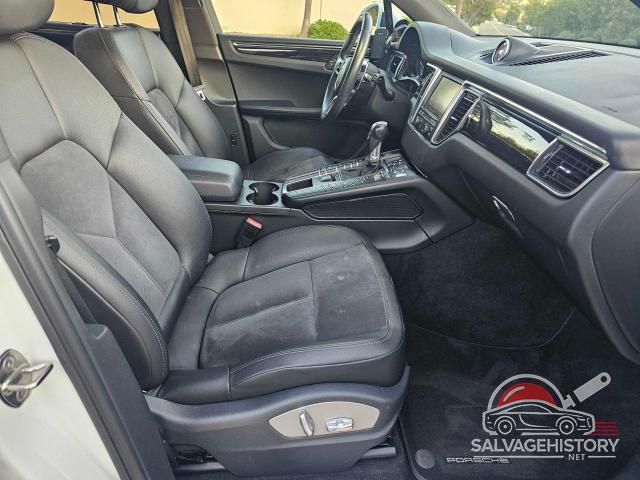 WP1AB2A59GLB46733 2016 PORSCHE MACAN photo no. 5