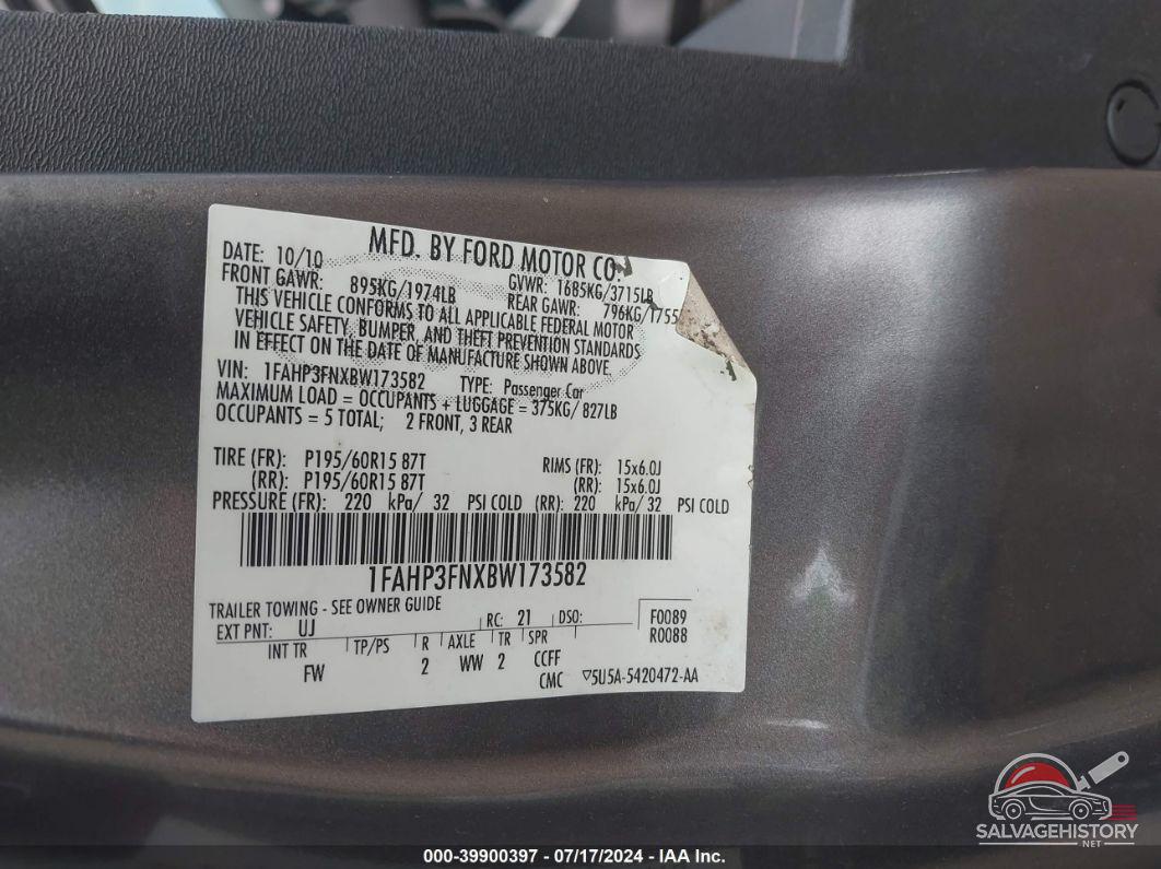 1FAHP3FNXBW173582 2011 FORD FOCUS photo no. 9