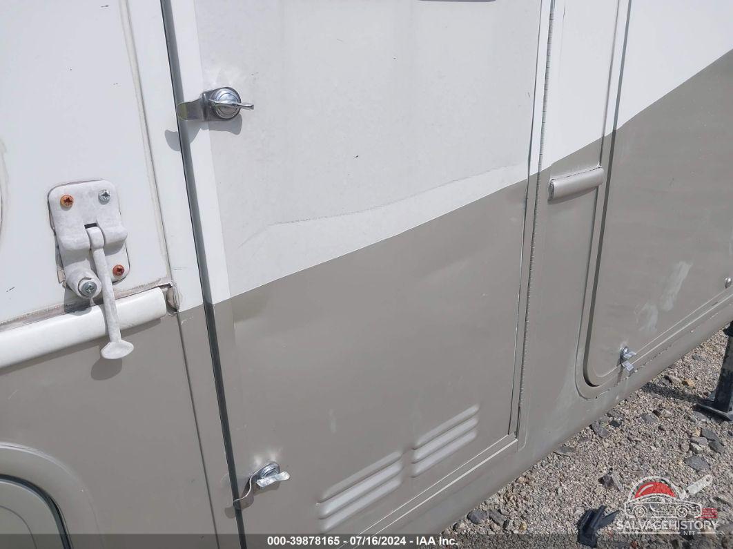 4UBBT0R2161G71195 2006 SUNNYBROOK TITAN LX 5TH WHEEL photo no. 6