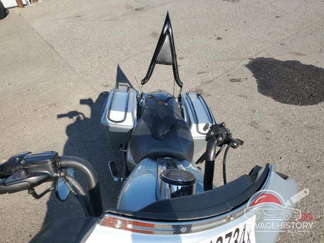 1HD1KB410AB646639 2010 HARLEY-DAVIDSON FL photo no. 5