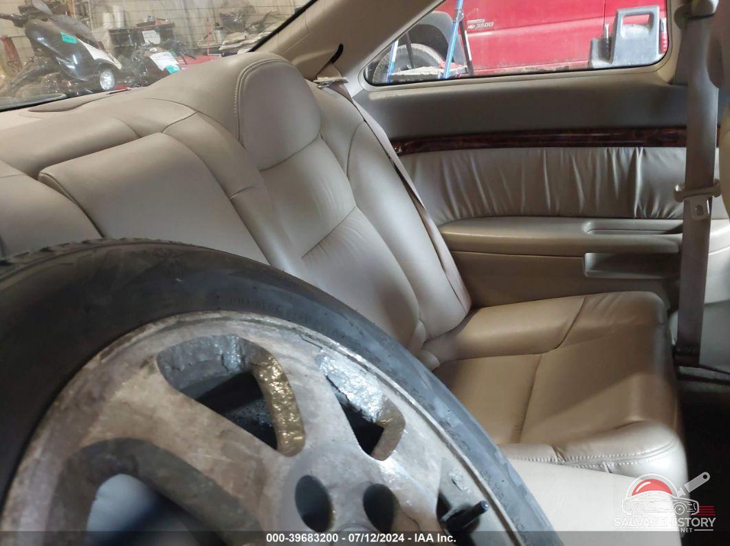 19UYA42421A010890 2001 ACURA CL photo no. 8