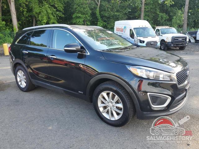 5XYPGDA35JG425817 2018 KIA SORENTO photo no. 4