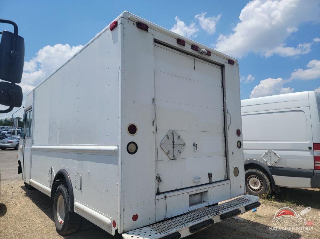 1FCLE49L06DB00636 2006 FORD ECONOLINE photo no. 2