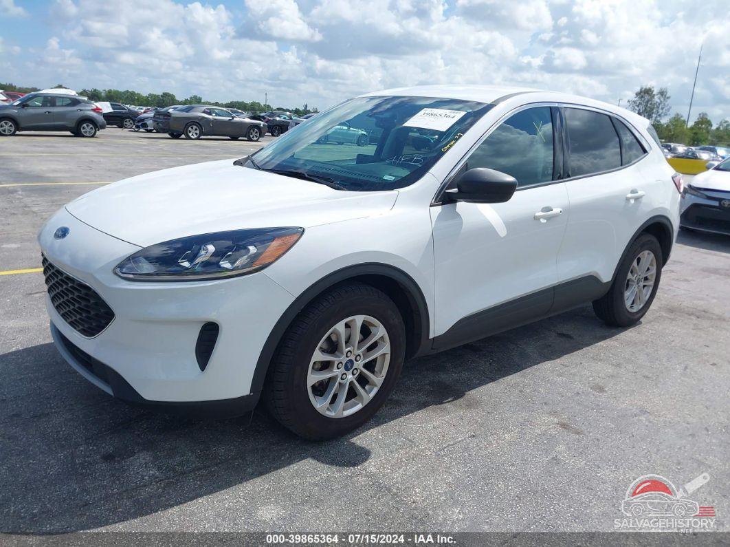 1FMCU0G65NUA48827 2022 FORD ESCAPE photo no. 2