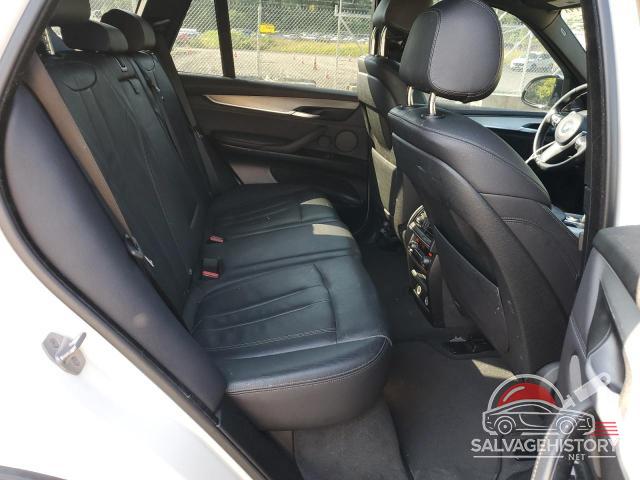 5UXKT0C5XJ0V99514 2018 BMW X5 photo no. 11