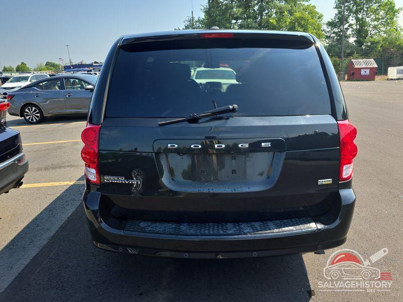 2C4RDGBG9KR634883 2019 DODGE GRAND CARAVAN photo no. 2