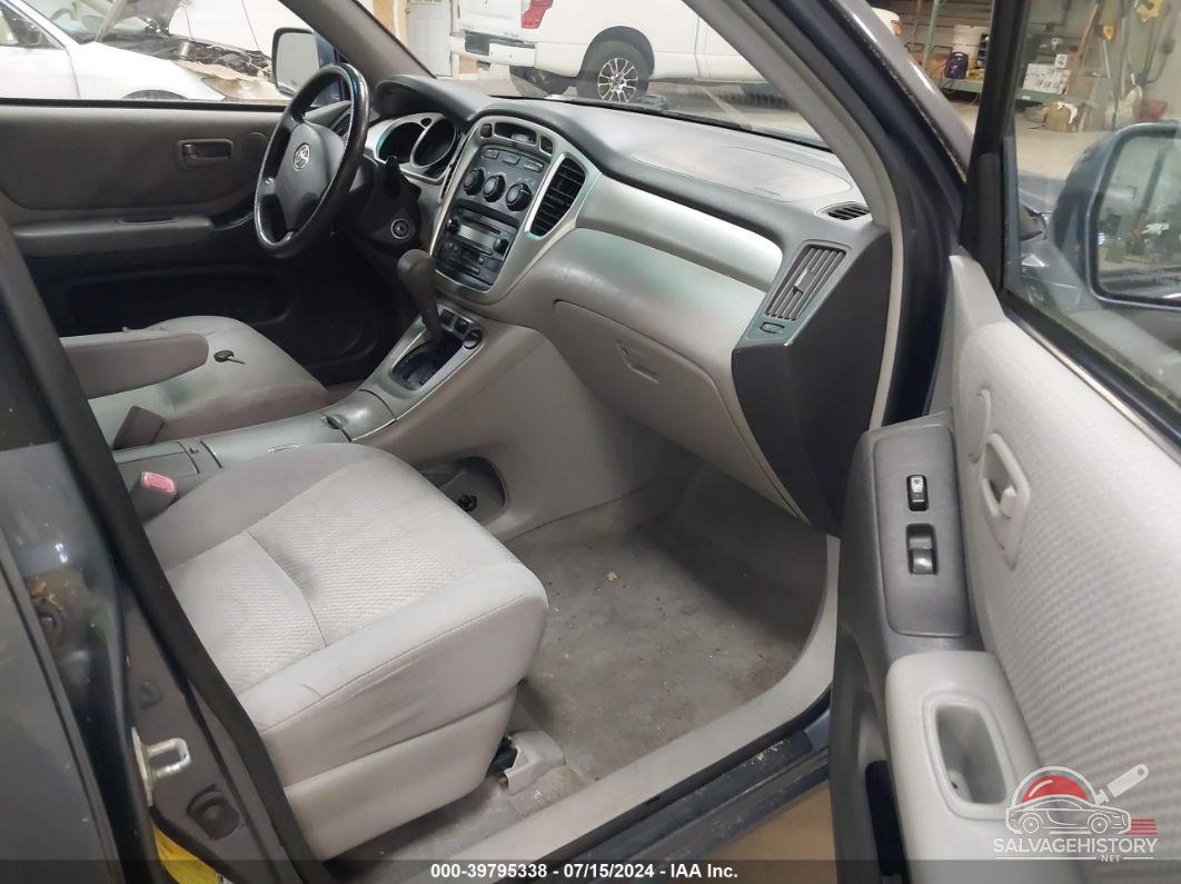 JTEEP21A240049724 2004 TOYOTA HIGHLANDER photo no. 5