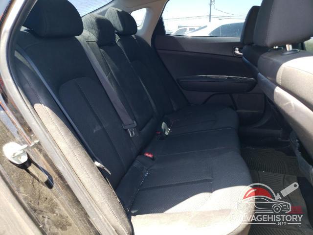 5XXGT4L38GG004275 2016 KIA OPTIMA photo no. 10