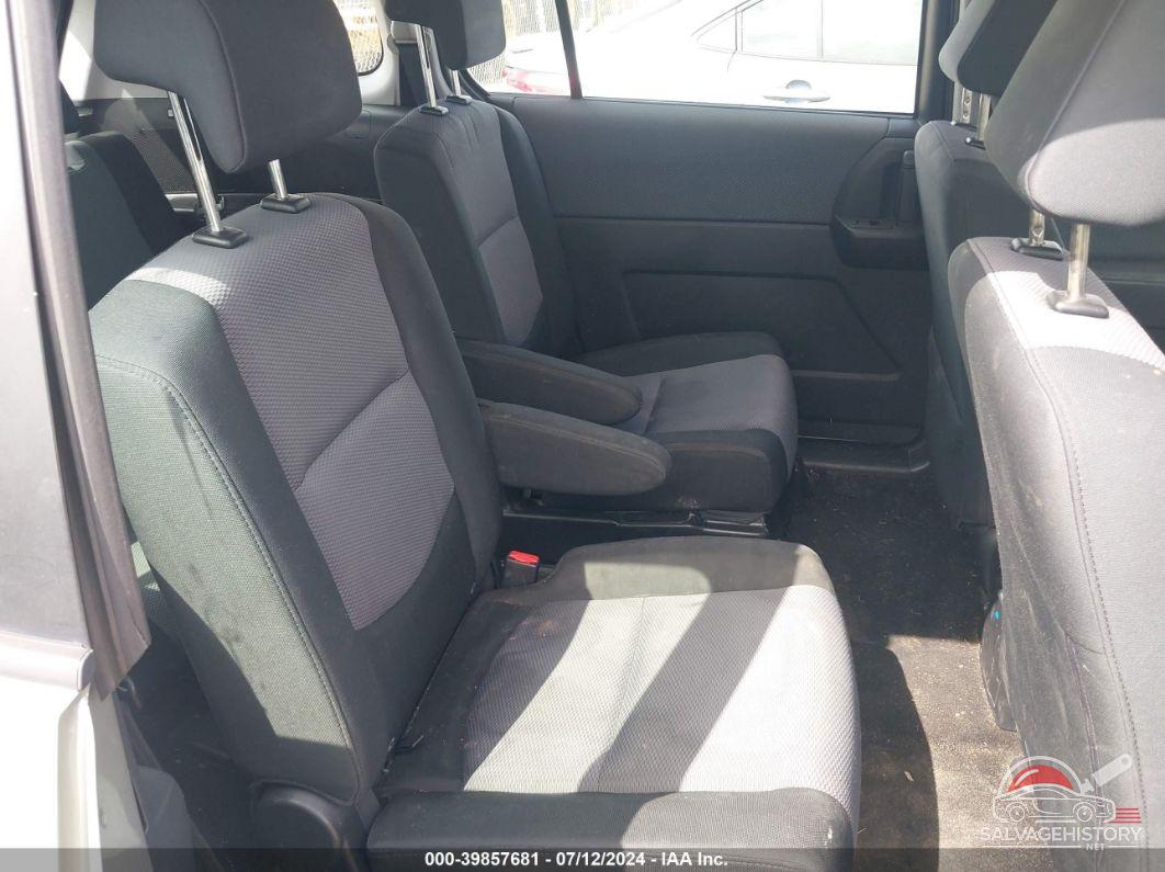 JM1CR29L570151373 2007 MAZDA MAZDA5 photo no. 8