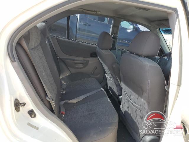 KMHCG45C25U655775 2005 HYUNDAI ACCENT photo no. 10
