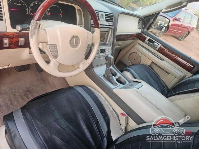 5LMFU28R14LJ21002 2004 LINCOLN NAVIGATOR photo no. 9