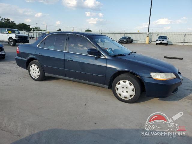 1HGCG5645YA045930 2000 HONDA ACCORD photo no. 4