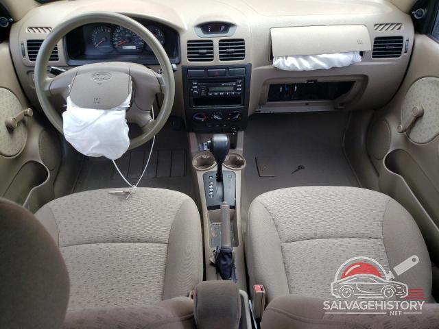KNADC125X46352557 2004 KIA RIO photo no. 8