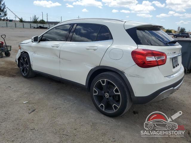 WDCTG4EBXJJ453784 2018 MERCEDES-BENZ GLA-CLASS photo no. 2