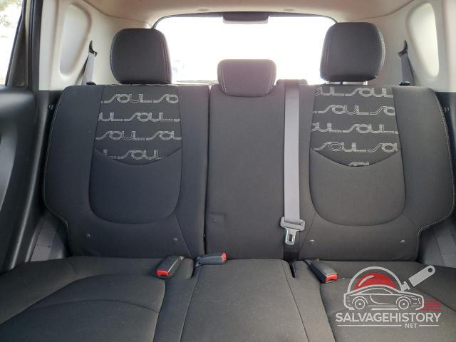 KNDJT2A62C7372865 2012 KIA SOUL photo no. 10