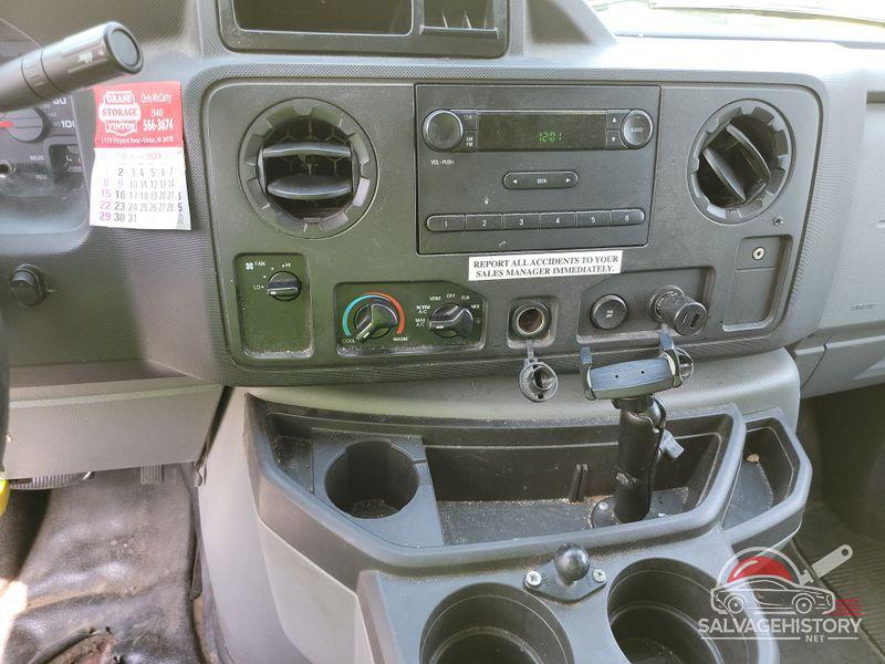 1FDXE4FS6HDC69023 2017 FORD E-450 CUTAWAY photo no. 10