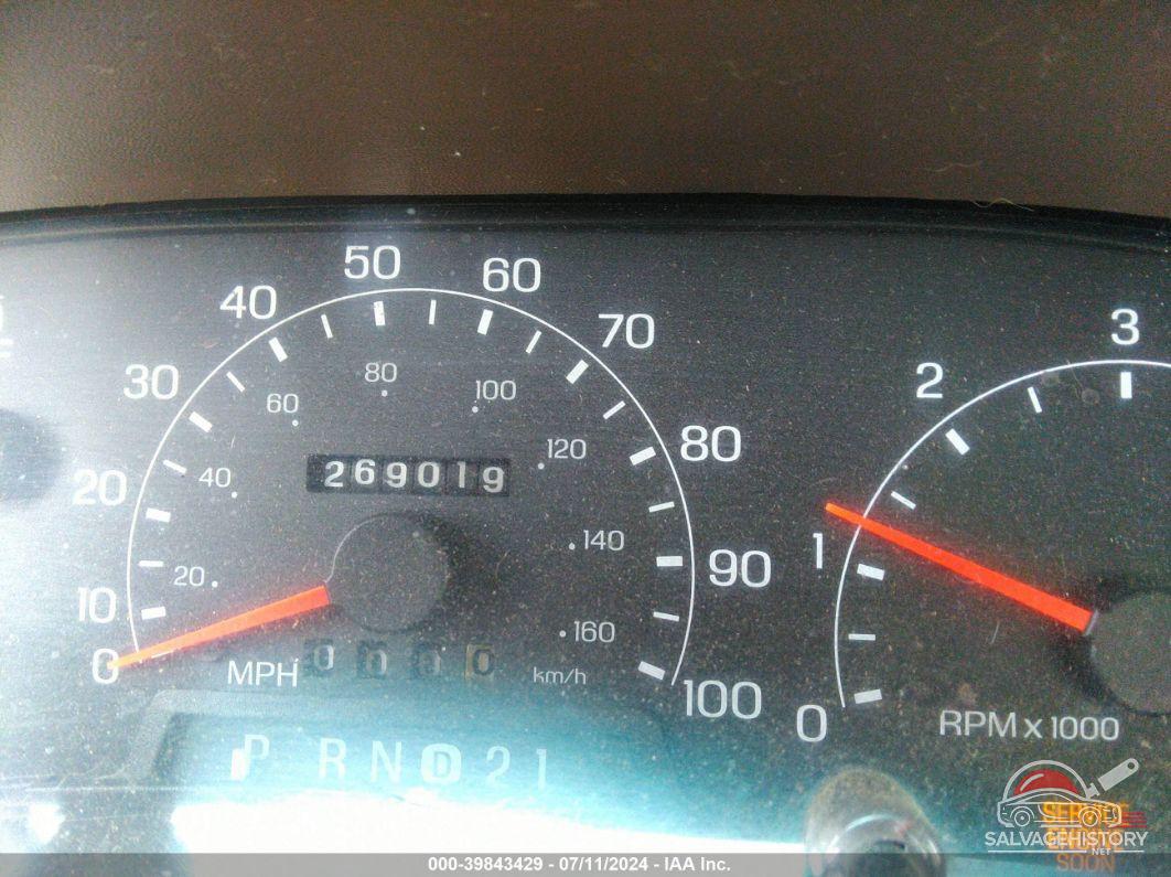 1FTNW20S01EC15576 2001 FORD F-250 photo no. 7