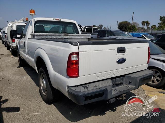 1FTBF2A68DEB81962 2013 FORD F250 photo no. 2