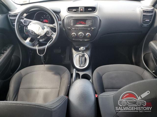 KNDJN2A26E7705174 2014 KIA SOUL photo no. 8