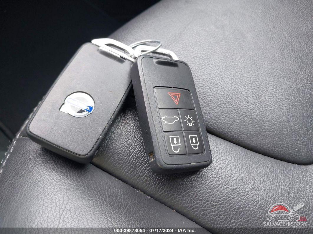 YV4612RK4G2792074 2016 VOLVO XC60 photo no. 11