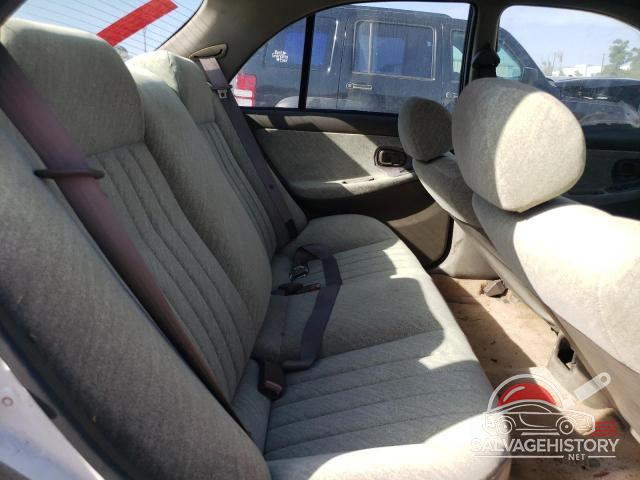 KMHCF24F9WA120643 1998 HYUNDAI SONATA photo no. 10