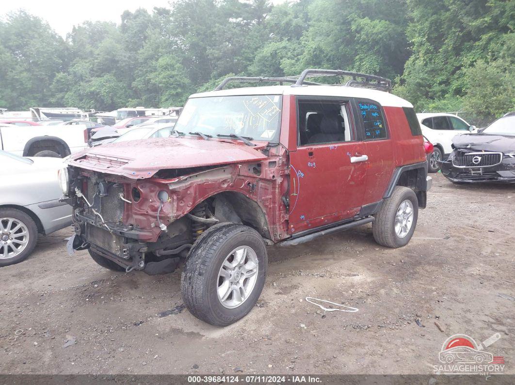 JTEBU4BF0BK111737 2011 TOYOTA FJ CRUISER photo no. 2