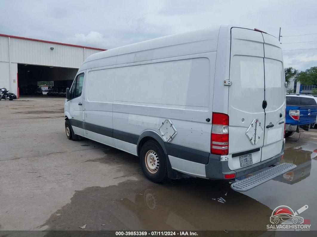 WD3PE8CB1B5565563 2011 MERCEDES-BENZ SPRINTER photo no. 3