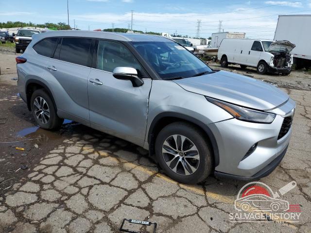 5TDGZRBH7NS192453 2022 TOYOTA HIGHLANDER photo no. 4
