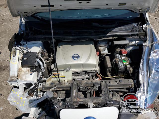 1N4AZ0CP5FC312881 2015 NISSAN LEAF photo no. 11