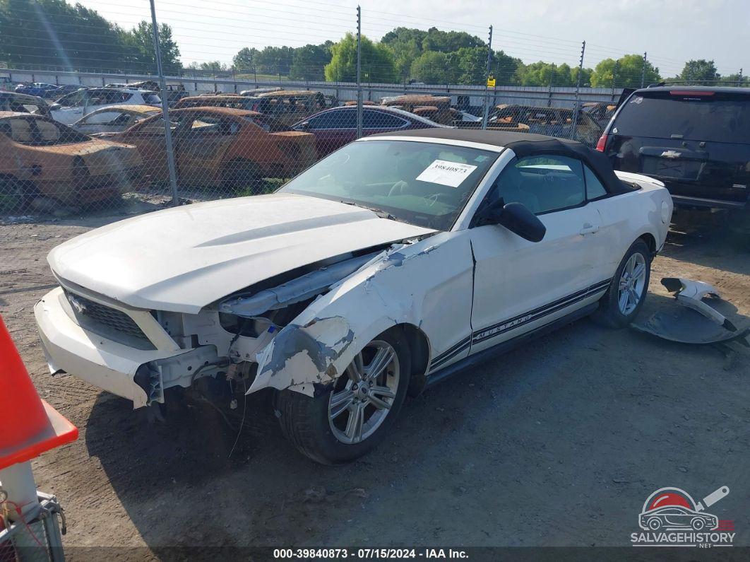 1ZVBP8EM8B5163576 2011 FORD MUSTANG photo no. 2