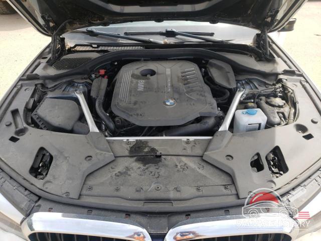 WBAJE7C58JWC56939 2018 BMW 5 SERIES photo no. 11