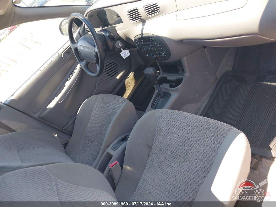 3FAFP13P21R245863 2001 FORD ESCORT photo no. 5