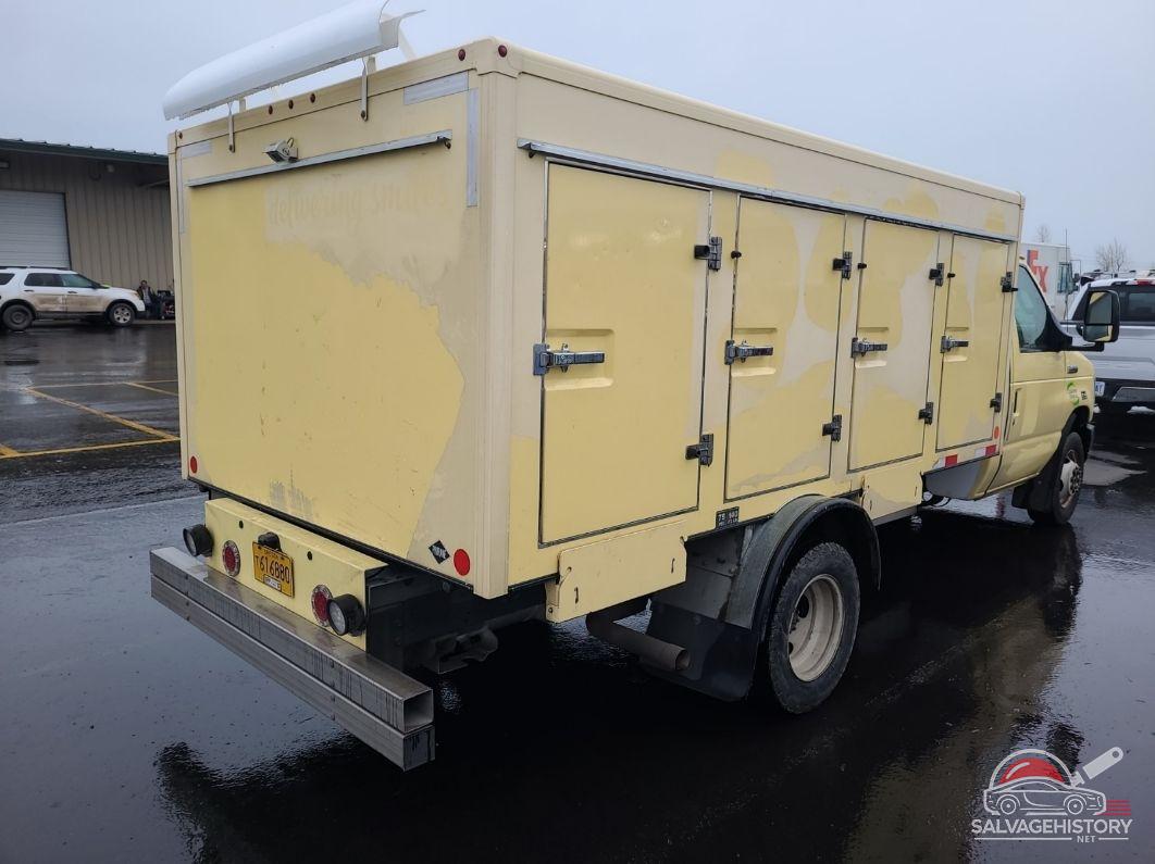 1FDXE4FN1MDC34426 2021 FORD E-450 CUTAWAY photo no. 3