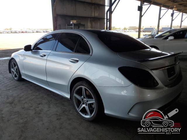 55SWF4JB6JU282324 2018 MERCEDES-BENZ C-CLASS photo no. 2